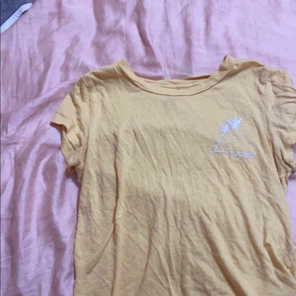 billabong yellow shirt